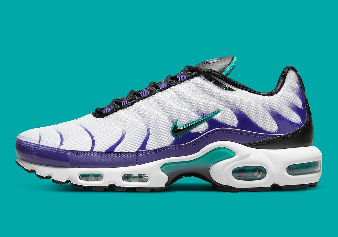 white purple and blue air max plus